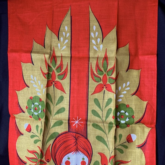 Vintage 1960’s red Fallini and Cohn Christmas Angel linen tea towel - Picture 4 of 12